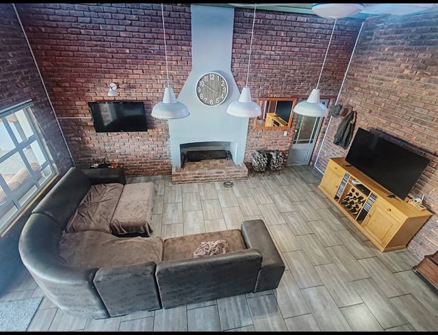 4 BEDROOM HOUSE FOR SALE IN LONG ACRES COUNTRY ESTATE